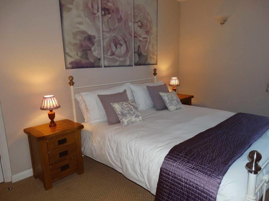 The Red Lion Hotel Oakford المظهر الخارجي الصورة