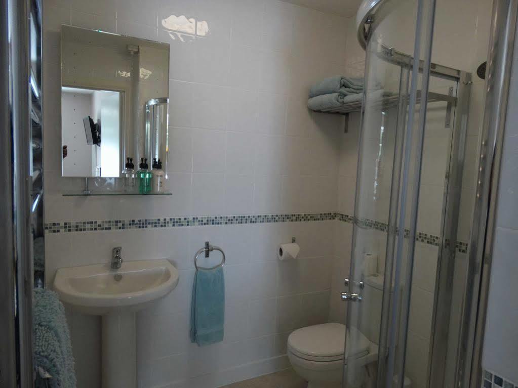 The Red Lion Hotel Oakford المظهر الخارجي الصورة